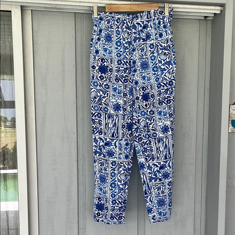 Ann Taylor Blue Floral Joggers Lightweight Elastic Waist‎